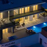 Hill With Private 32sqm Heated Pool And Hydro-massage, 4 En-suite Bedrooms, 200m From The Sandy Duće