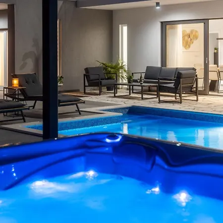 Villa Hill: Beachfront Retreat With Private Heated Pool
